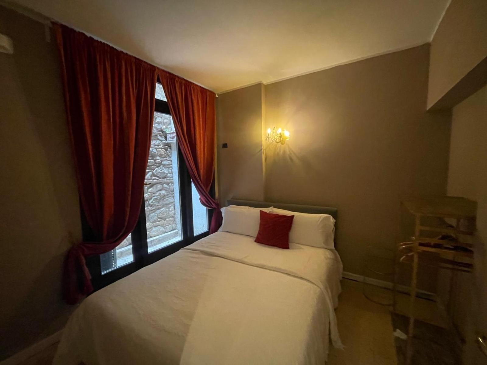 Prestige Suite Sirmione Exterior photo