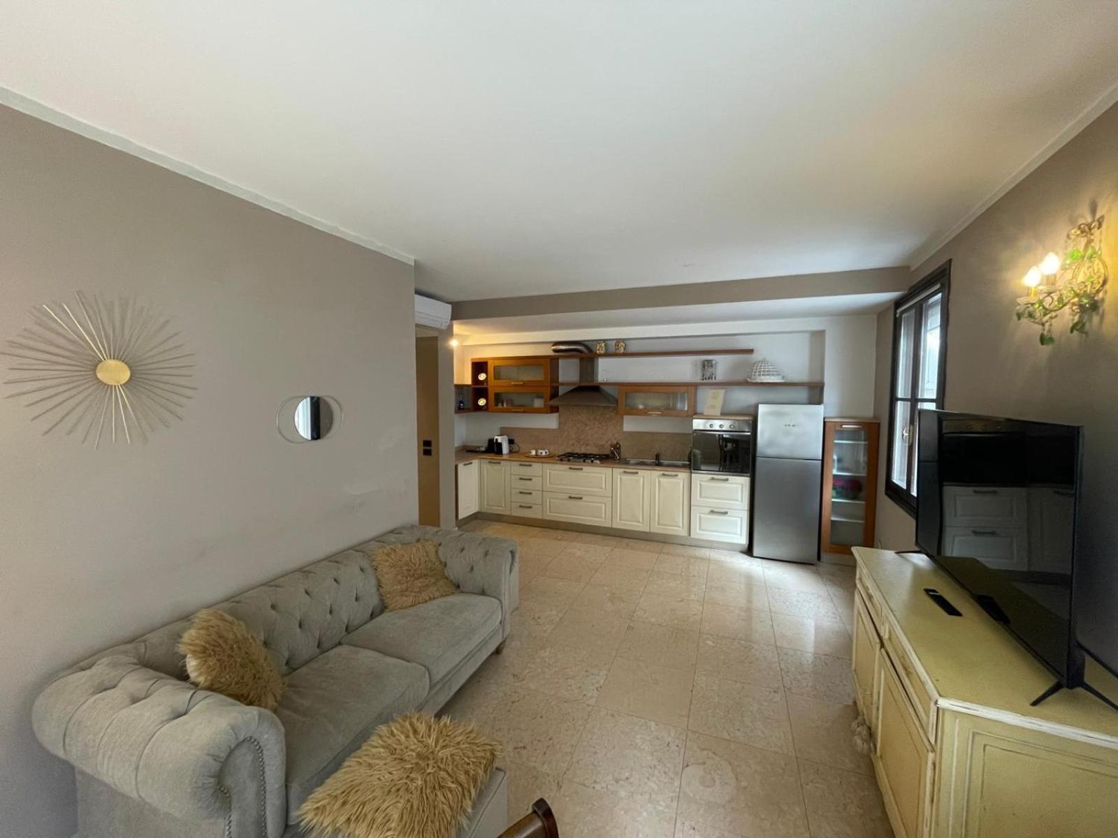 Prestige Suite Sirmione Exterior photo